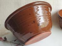 Redware 10 in Bowl with Black Dapples