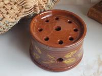 Redware Soap Dish with Slip Decoration, Pied Potter Hamelin