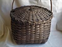 Large Primitive Splint Basket with Attached Lifting Lid