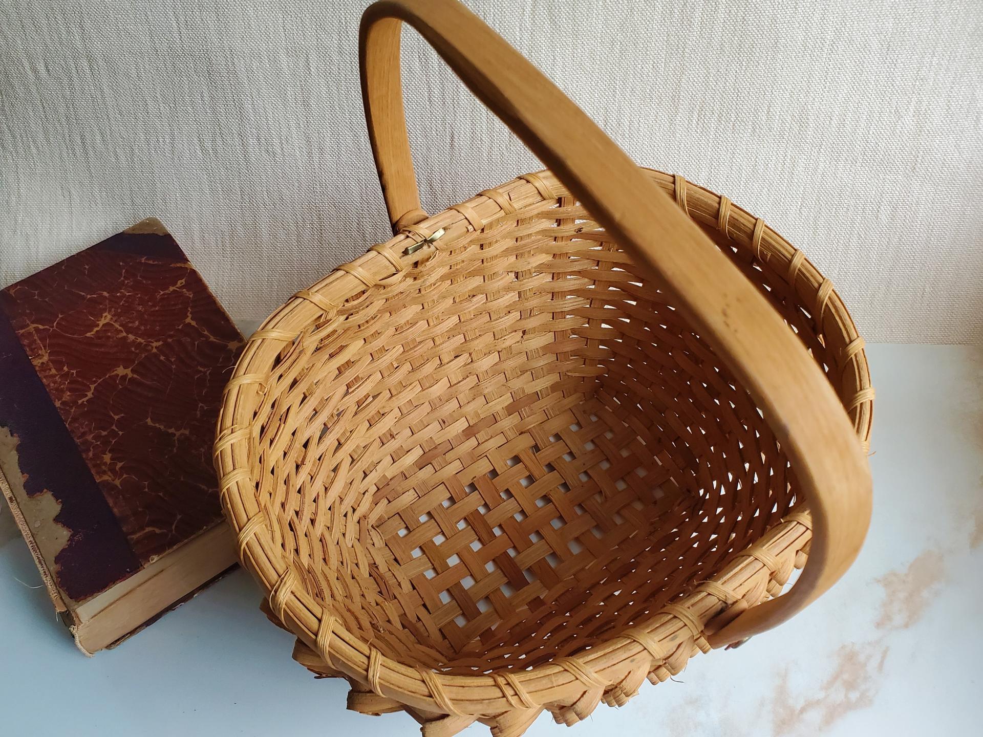 Basket, Penobscot style porcupine or curlicue basket