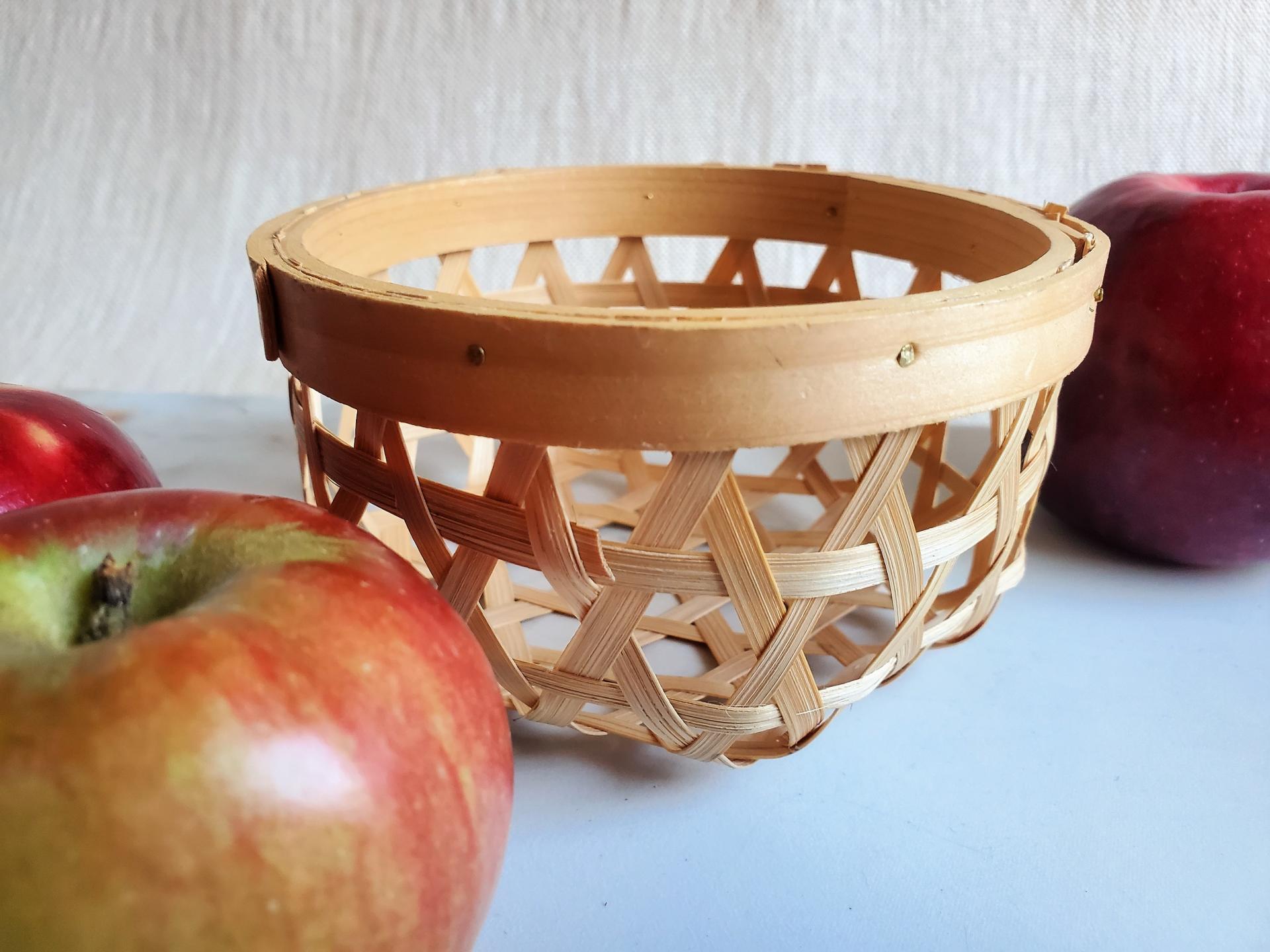 Shaker Style Mini Basket
