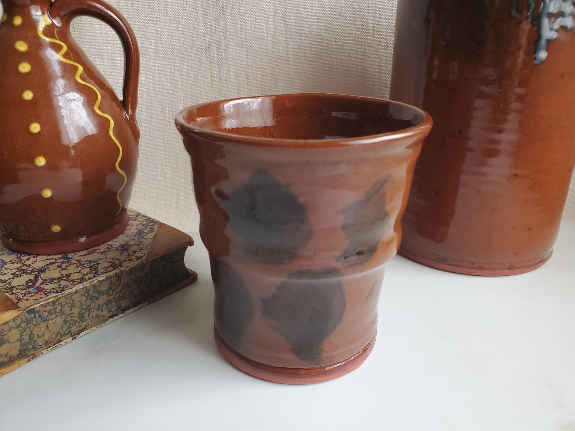 Large Redware 16 oz. Mug with Black Dapples