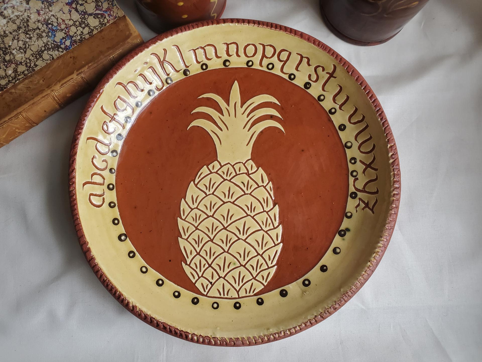 Redware 11 in Plate with Pineapple Sgraffito Motif