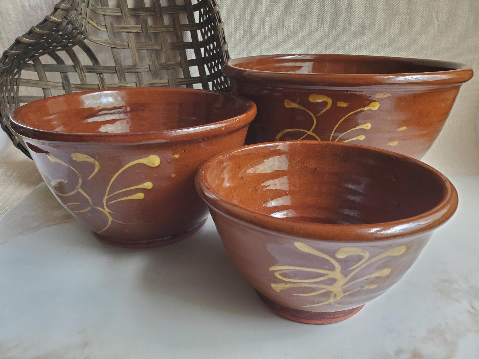 Redware Nesting Bowls in Feather Motif Set - Hand-Glazed and Antiqued Finish