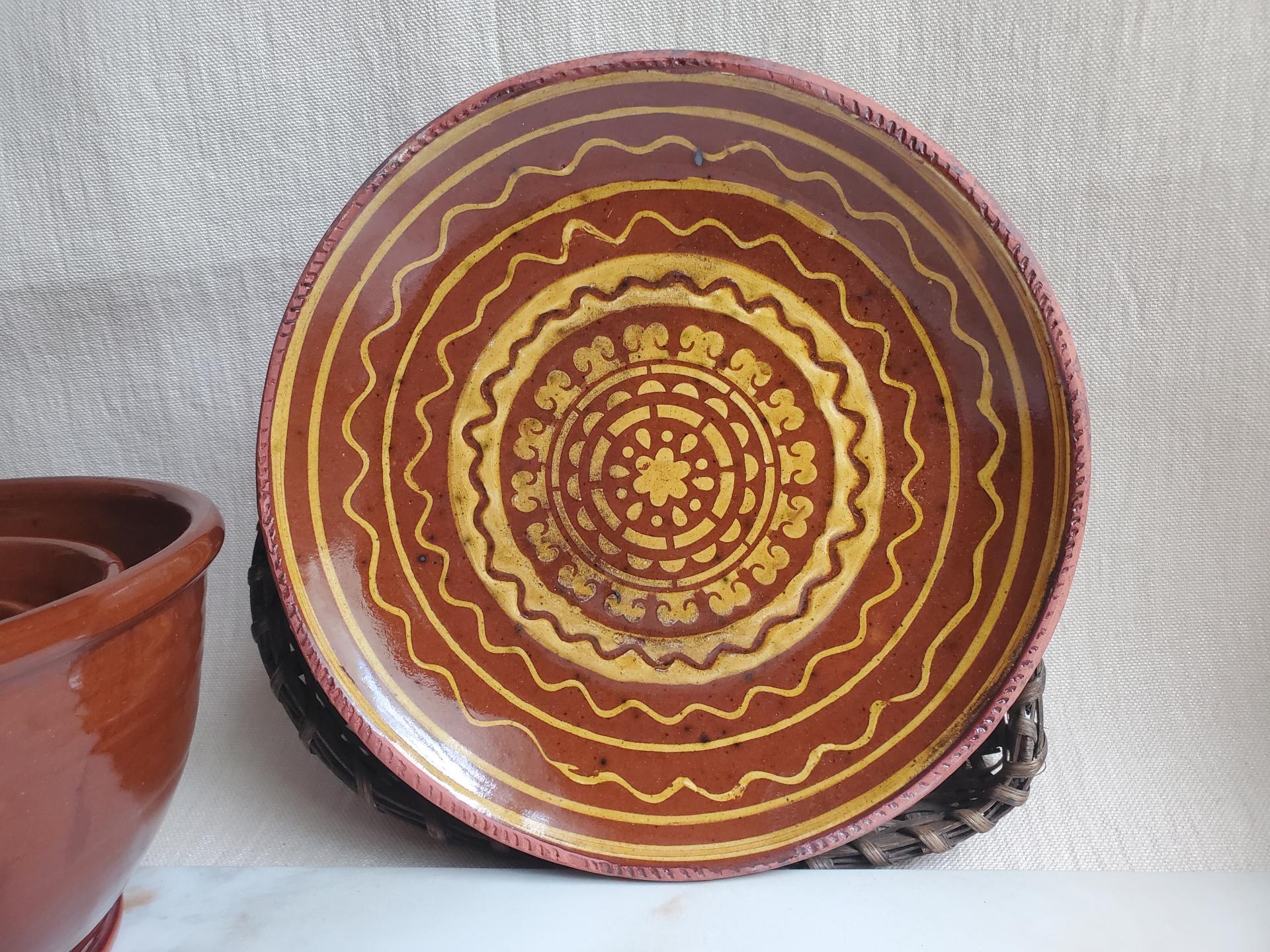 Redware Plate 11 in., Aged Look, Speckled and Slipped Details by Pied Potter Hamelin