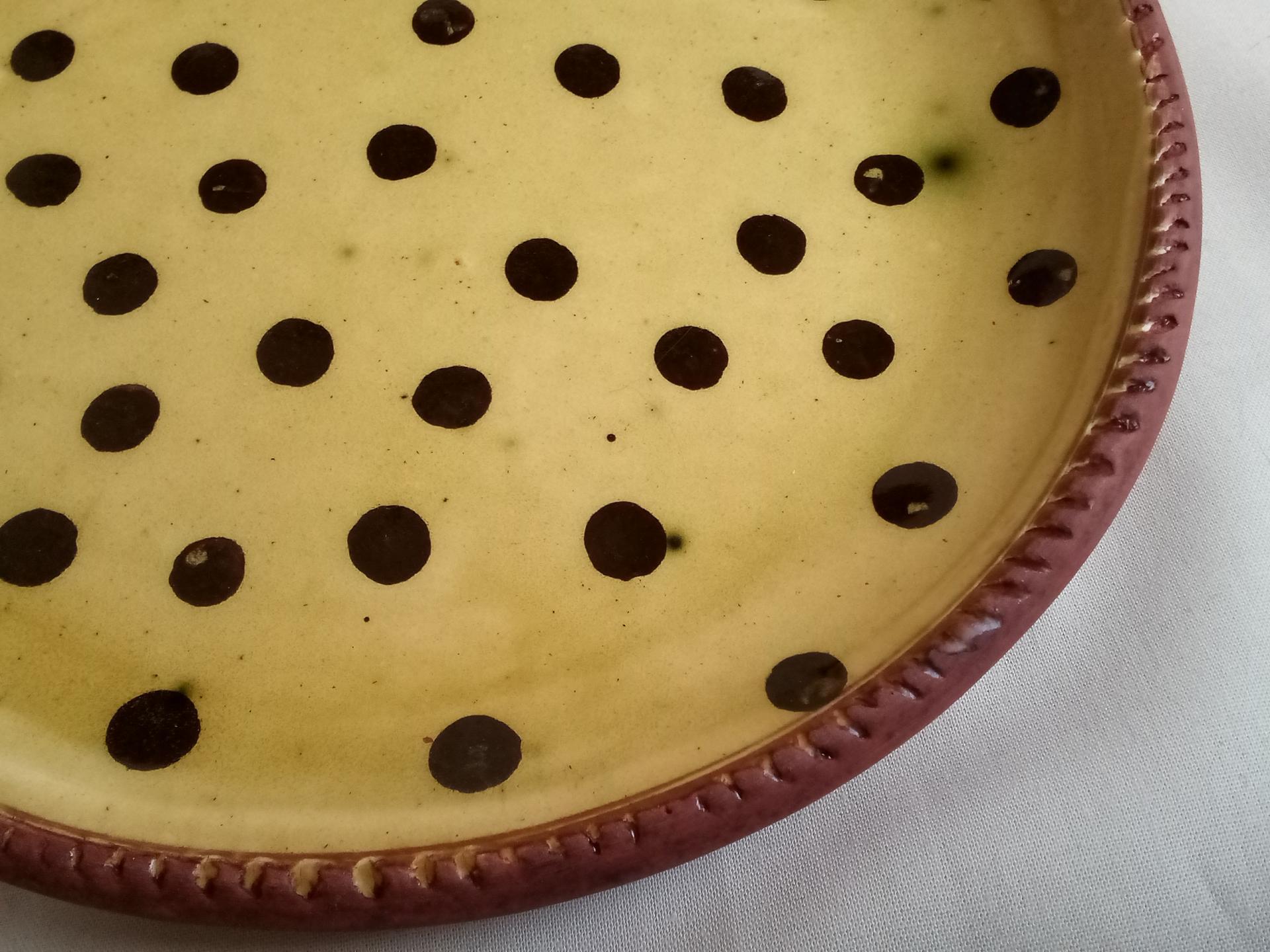 Redware 9 in Plate with Polka Dots Pattern